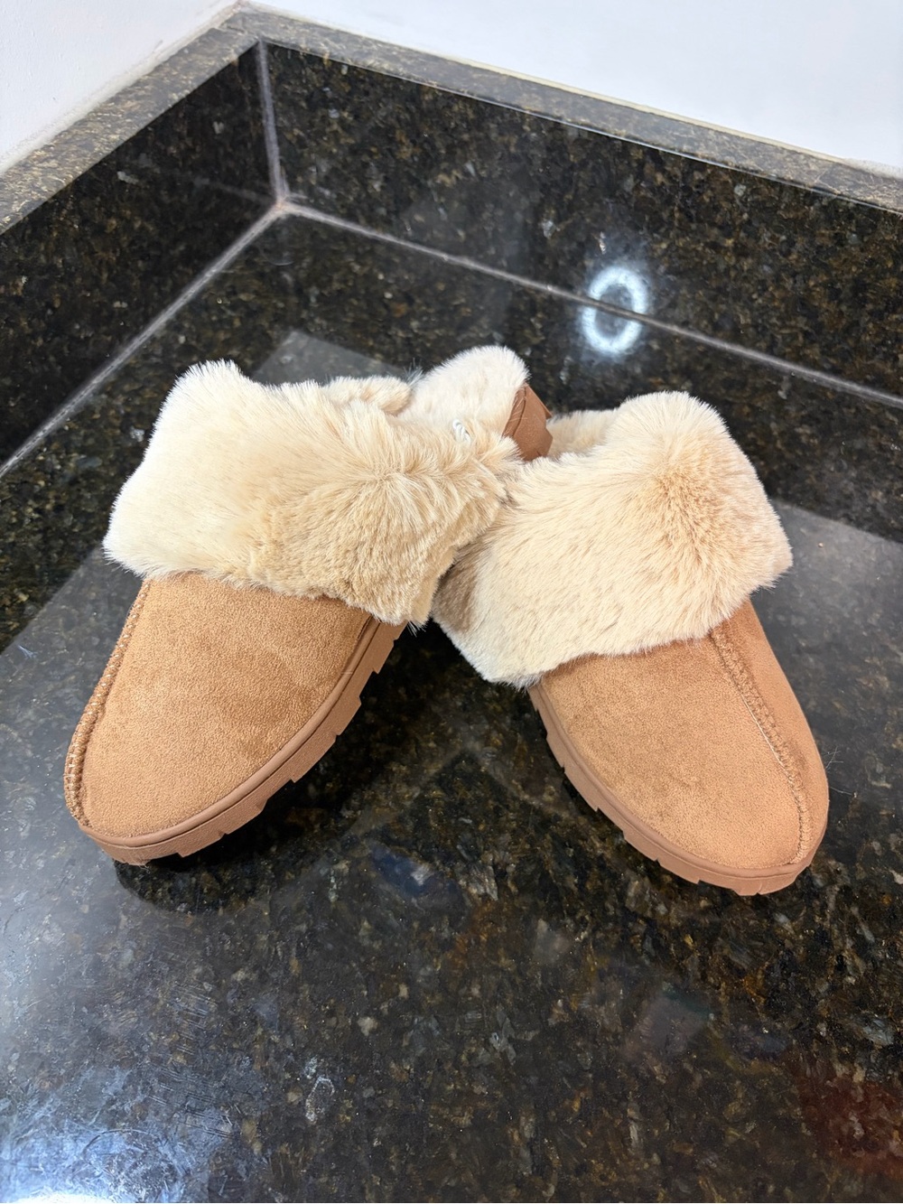 FALLS CREEK Cozy Faux Fur Lined Slip-On Women's Mules